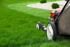 Commercial lawn care in Calgary