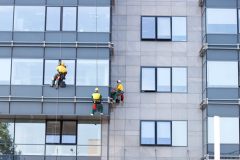 Commercial window cleaning in Calgary